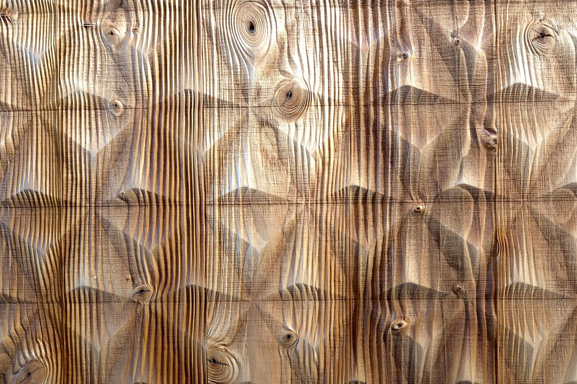 Designplatte Fichte gelaserte Relief Struktur in Pyramiden Optik