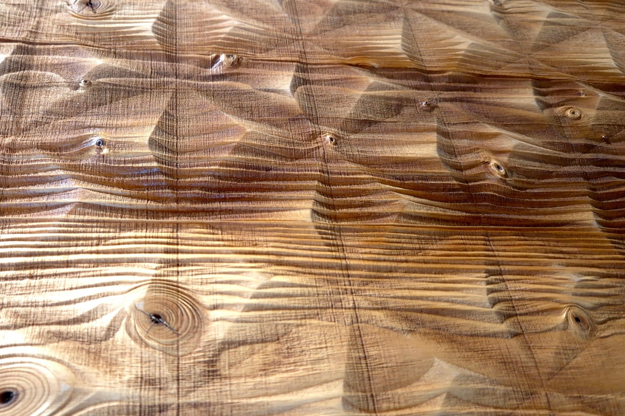 Designplatte Fichte gelaserte Relief Struktur in Pyramiden Optik
